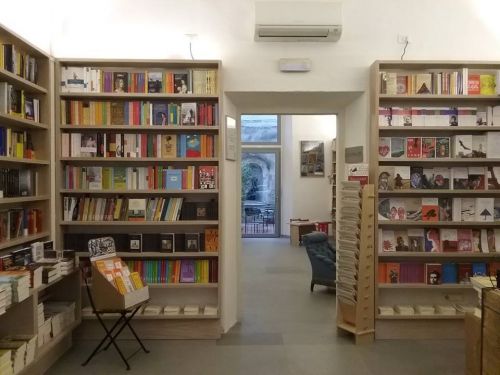 Libreria Clichy, via Maggio n°13, Firenze